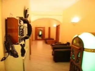 Viennese Due Řím
